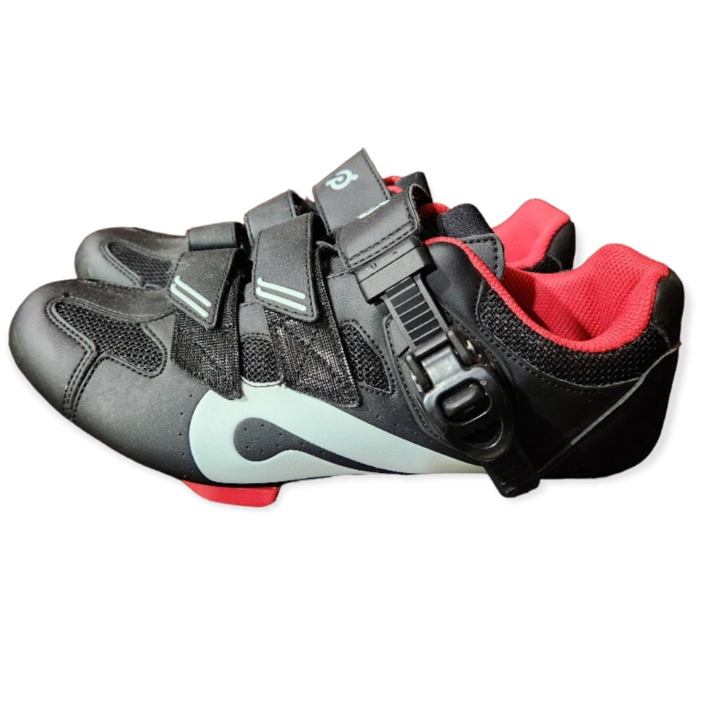 Peloton Delta women's cycling shoes